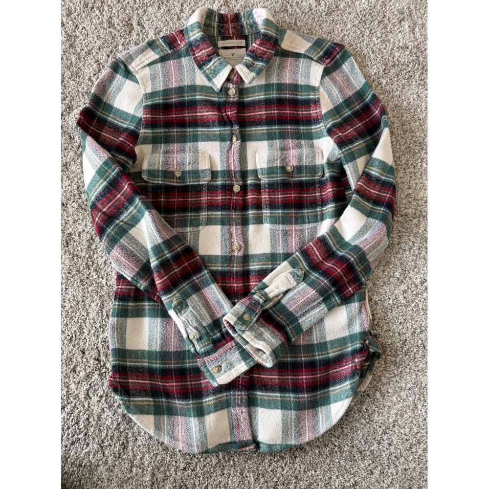 American Eagle Outfitters Plaid Flannel Shirt Green Red White Classic Fit Medium